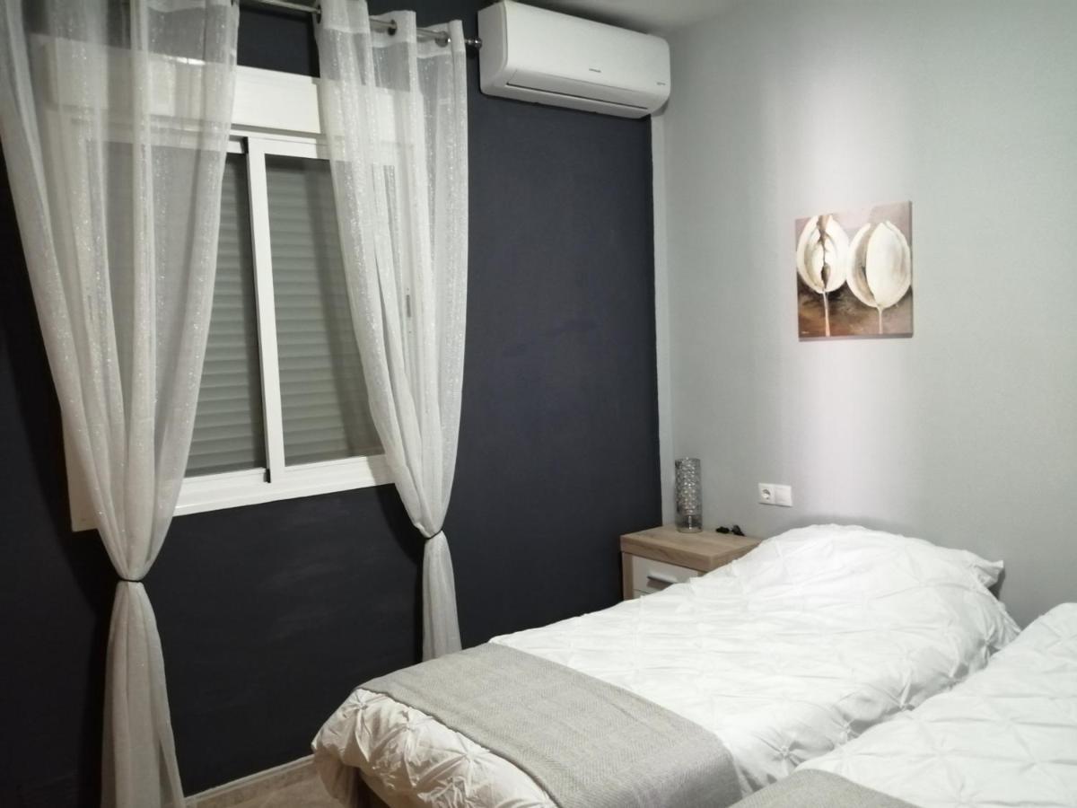Villa Los Castos Immaculate 2-Bed Villa Арболеас Экстерьер фото