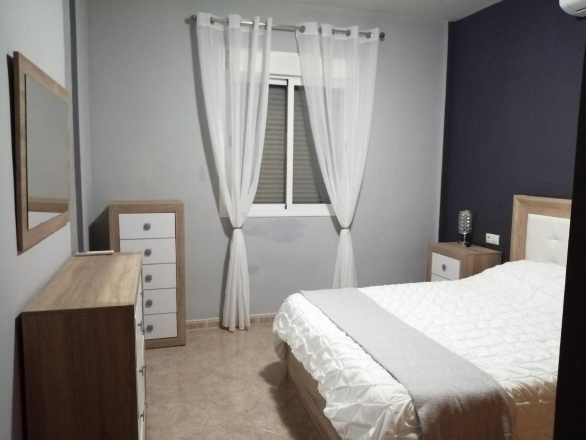 Villa Los Castos Immaculate 2-Bed Villa Арболеас Экстерьер фото