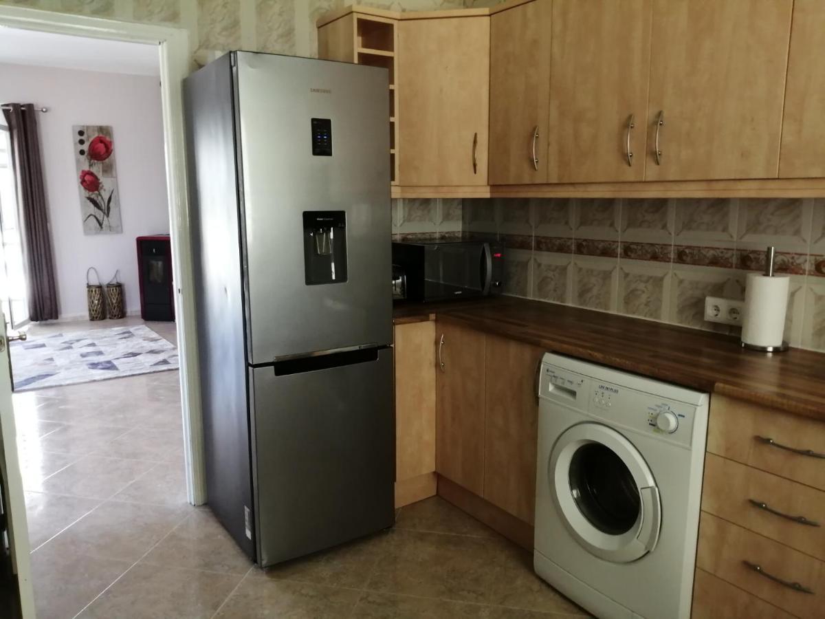 Villa Los Castos Immaculate 2-Bed Villa Арболеас Экстерьер фото
